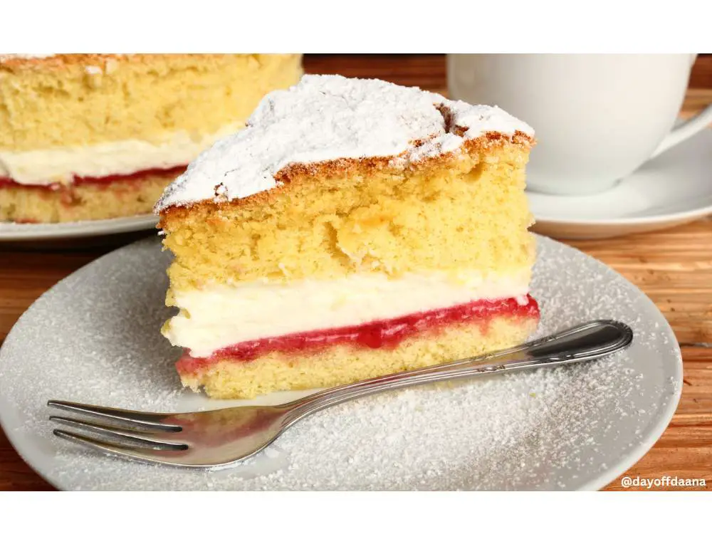 <victoria sponge cake>