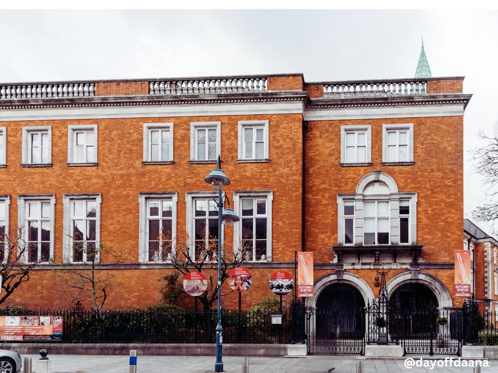 o-que-fazer-em-Cork- Crawford-Art-Gallery isitar a Galeria Crawford é uma ótima opção do que fazer na cidade de Cork