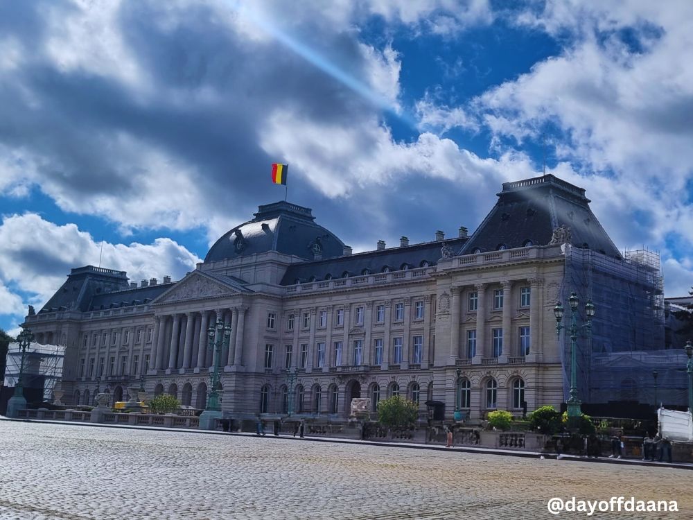 o-que-fazer-em-Bruxelas-palacio -real-bruxelas Fachada imponente do Palácio Real de Bruxelas – o que fazer em Bruxelas para explorar a história e a grandiosidade da residência real