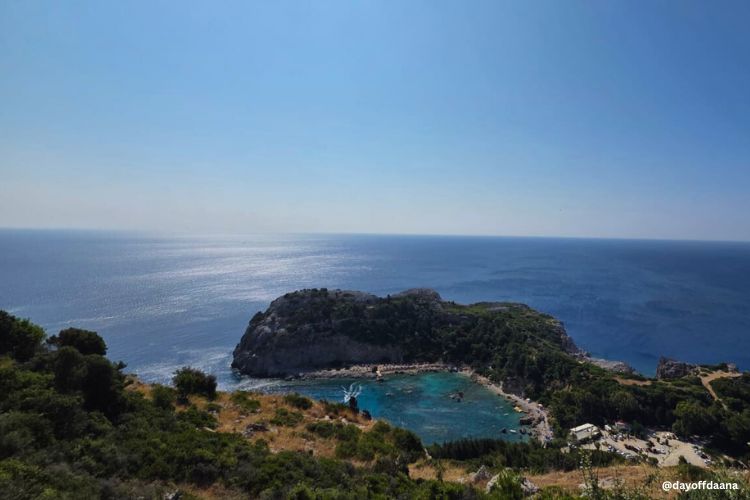 Anthony Quinn bay - VIEW Mirante Anthony Quinn bay - Vista do Alto da Praia, algo imperdivel no seu roteiro e o que fazer em Rodes