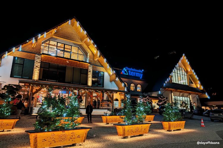 Termas de Chochołowska - deve estar na sua lista od que fazer em Zakopane, mostrando a frente.