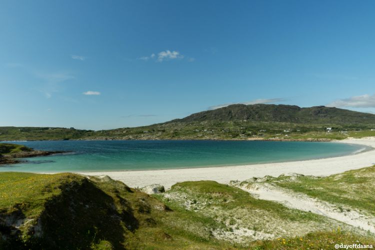 dog's bay beach, mostrando verao na europa em galway. 